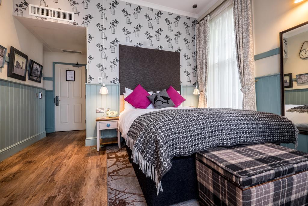 Отель The Windmill On The Common 3*